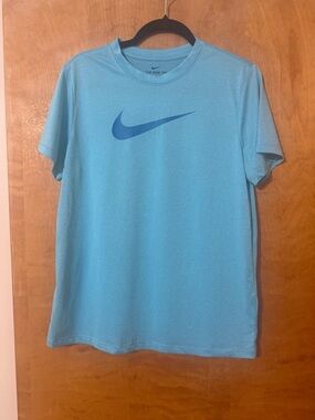 Nike Boy's Light Blue Dri-Fit Swoosh Athletic Shirt Size XL EUC